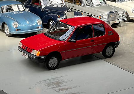 Peugeot 205 Junior, 49623 Km, Historie bekannt