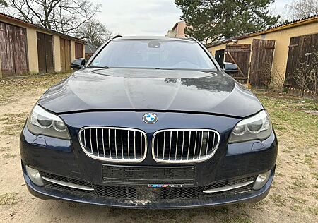 BMW 535d xDrive Touring ACC Standheizung Voll!