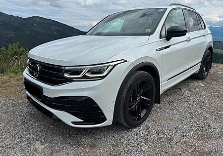 VW Tiguan Volkswagen 2.0/220PS 4Motion TSI R-Line Black Style