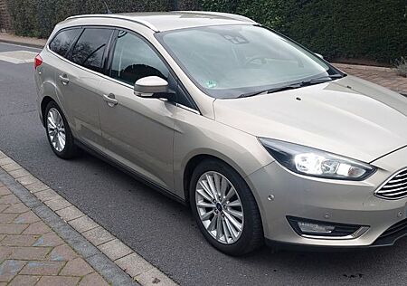 Ford Focus 2,0 TDCi Automatik Titanium Allwetter AHK