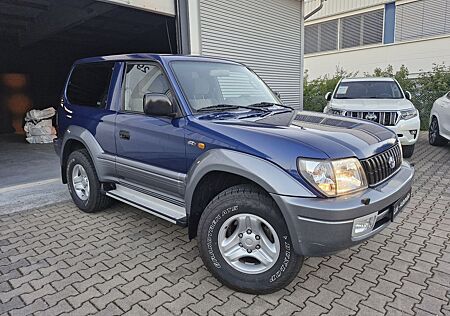 Toyota Land Cruiser 3.0 D-4D 3TÜR°SEHR GEPFLEGT°RARITÄT