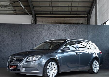 Opel Insignia A Sports Tourer 4x4*BI XENON*PDC*SHZ*