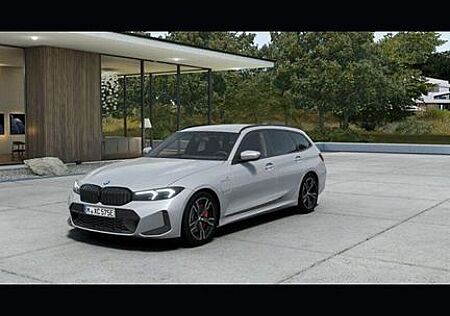 BMW 330e Neuwagen ohne EZL, M Sportpaket Plug-In +WR