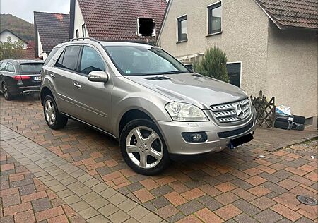 Mercedes-Benz ML 320 CDI 4MATIC - TÜV NEU