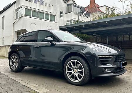 Porsche Macan Deutsches Fahrzeug Panorama DAB Bi Xenon