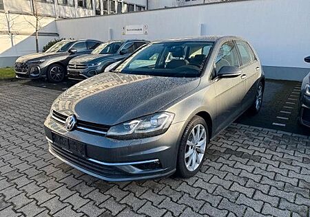 VW Golf Volkswagen VII Lim. Highline*PDC*SHZ*LED*1.Hd