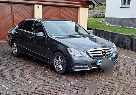 Mercedes-Benz E 200 BlueEFFICIENCY AVANTGARDE AVANTGARDE