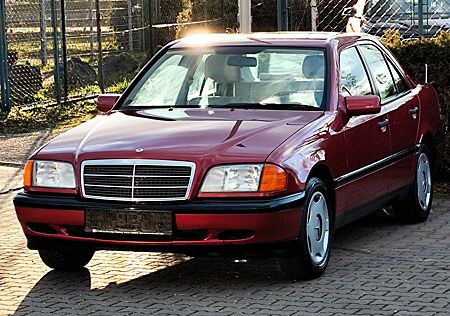 Mercedes-Benz C 180 ELEGANCE *1.Hand*