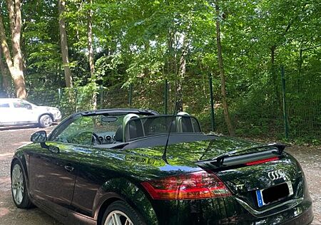 Audi TT Roadster 2.0 TDI quattro -