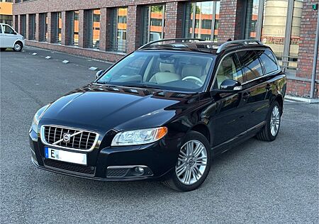 Volvo V70 D5 Summum Summum