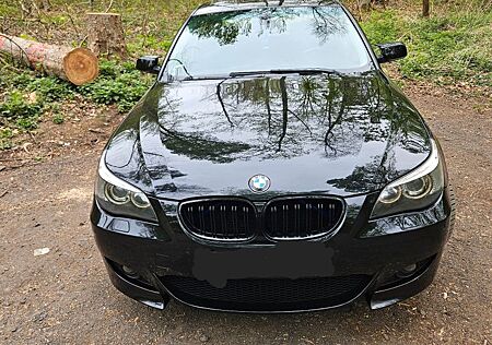 BMW 523i A -
