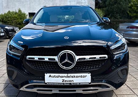 Mercedes-Benz GLA 220 D GLA -Klasse /SHZ/LED/Navi/R.Kam/AHK