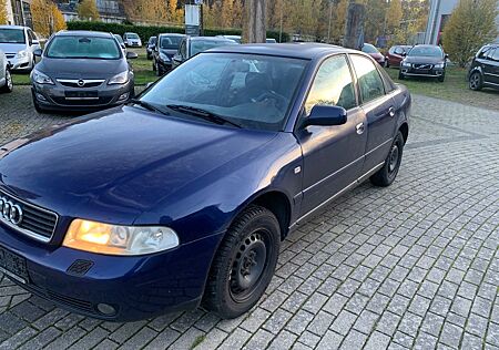 Audi A4 1.6
