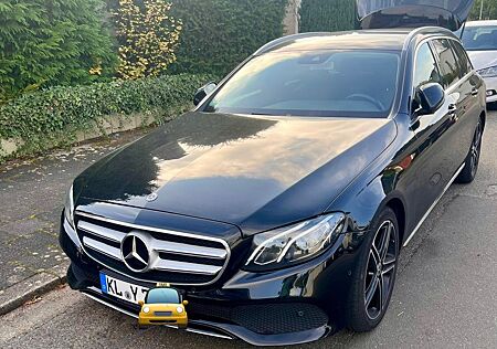 Mercedes-Benz E 220 d T Automatik