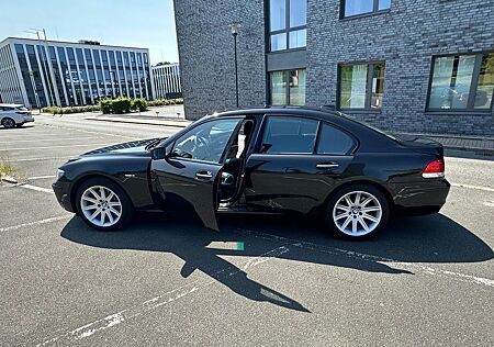 BMW 745d A -