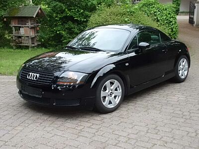 Audi TT Coupé, schwarz/schwarz, TÜV 05/2028