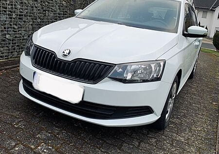 Skoda Fabia 1.0l MPI Combi Sondermodell Cool Edition