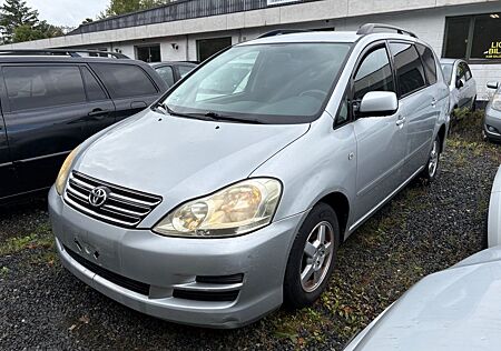 Toyota Avensis Verso 2,0 VVT-I AUT