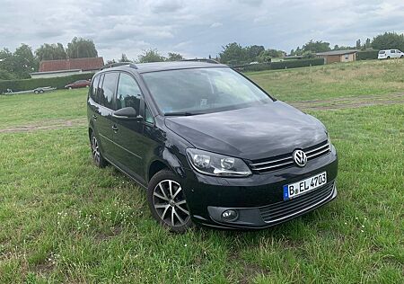 VW Touran Volkswagen 1.6 TDI DSG -