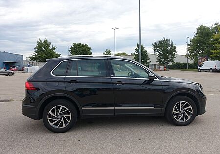 VW Tiguan Volkswagen Sound 4Motion 2,0TDI LED NAVI PANO