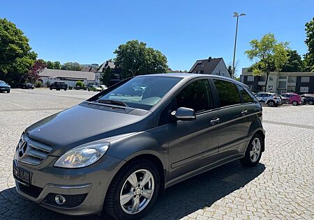Mercedes-Benz B 180 B -Klasse