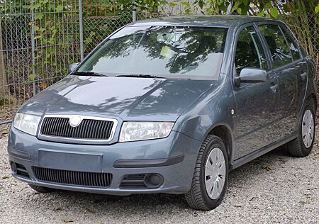 Skoda Fabia gebraucht kaufen Skoda Fabia 1.2 12V Classic / HU bis 02-2026 / ABS /