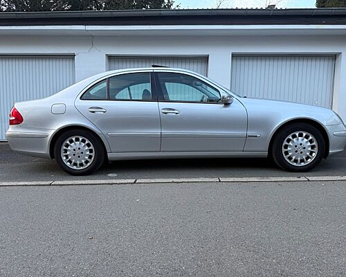 Mercedes-Benz E 320 ELEGANCE Elegance
