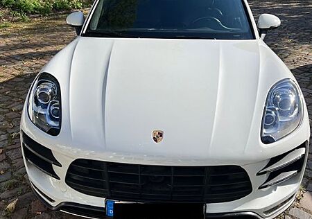 Porsche Macan Turbo
