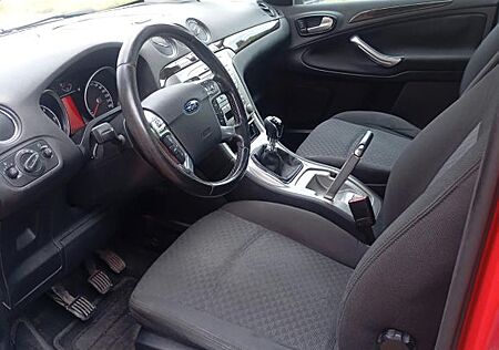 Ford Galaxy 2,2 TDCi 129kW DPF Ghia Ghia