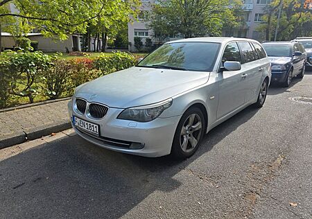 BMW 530d touring - LCI Facelift mit LED-Corona-Ringe