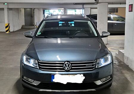 VW Passat Alltrack Volkswagen 2.0 TDI Alltrack BlueMotion ...