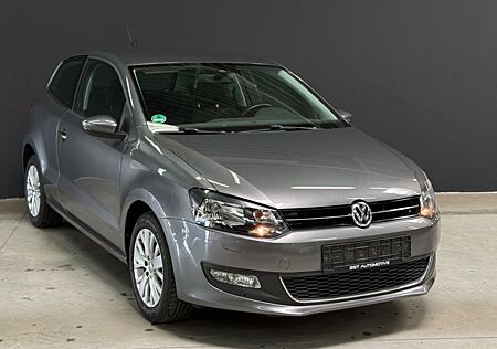 VW Polo Volkswagen V Life