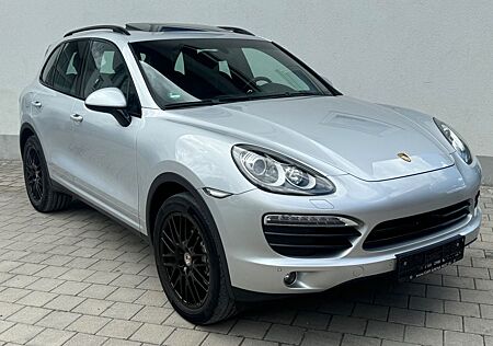 Porsche Cayenne S 4.8l V8~SCHIEBEDACH~BOSE~AHK~KETTE NEU