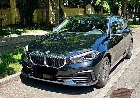 BMW 118i Advantage