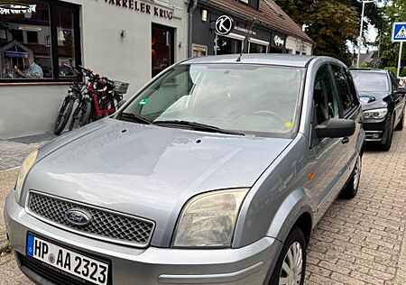 Ford Fusion 1,6 16V + Autom. +