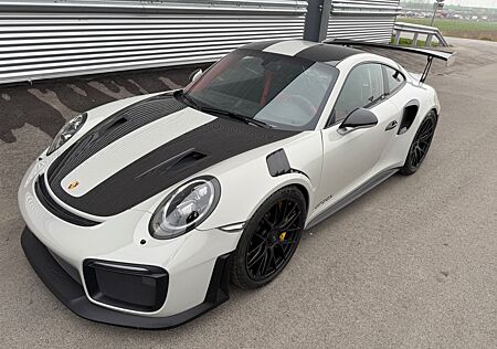 Porsche 911 Urmodell 911 GT2 RS Weissach Paket