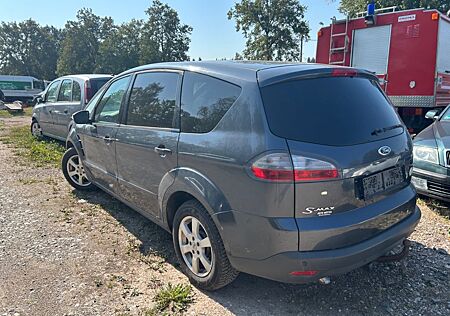 Ford S-Max Titanium 7 Sitzplätze