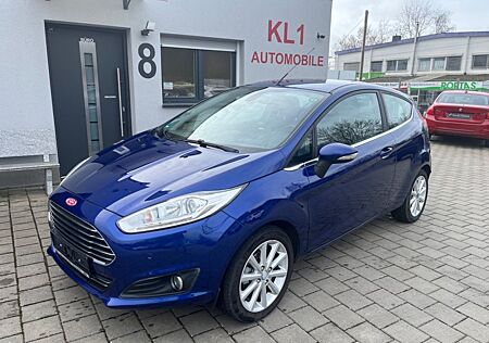 Ford Fiesta Titanium Sport-Design 1 Hand