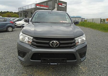 Toyota Hilux Extra Cab Duty 4x4