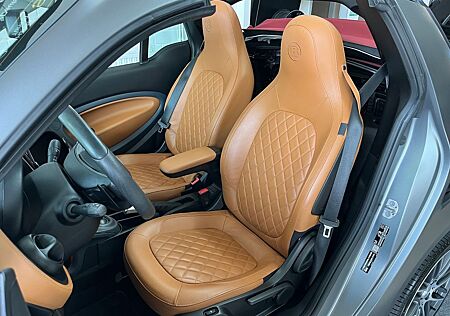 Smart ForTwo BRABUS Xclusive Tailor Made Leder braun