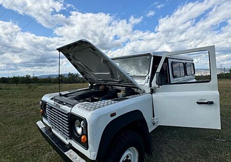 Land Rover Defender 110 Td5 Station Wagon