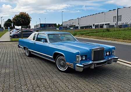 Lincoln Continental Town Coupé Oldtimer