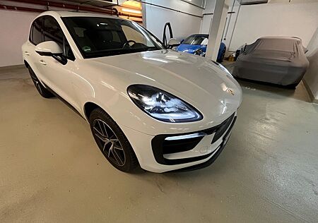Porsche Macan S