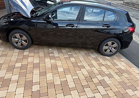 BMW 118i Sport Line Sport Line