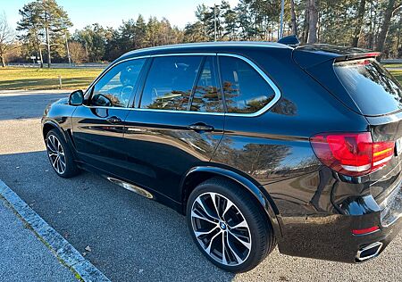 BMW X5 xDrive40d/Leder/Head up/M-Paket/Vollausst.