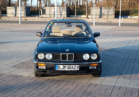 BMW 320i (6-Zylinder), Erstlack, kein Rost