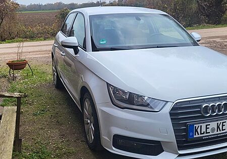 Audi A1 1.0 TFSI ultra Sportback - Top Zustand