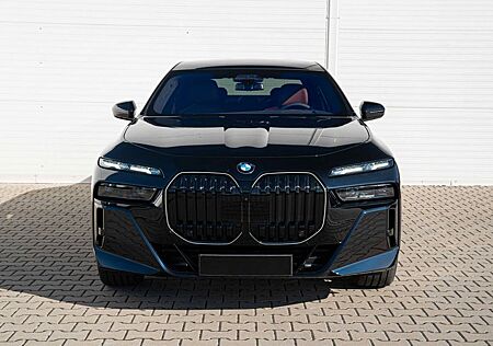 BMW 740d xDrive M Sport Pro PANO*HUD*360*Soft-Close
