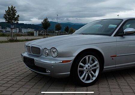 Jaguar XJR XJR