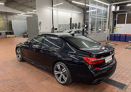 BMW 750i xDrive -
